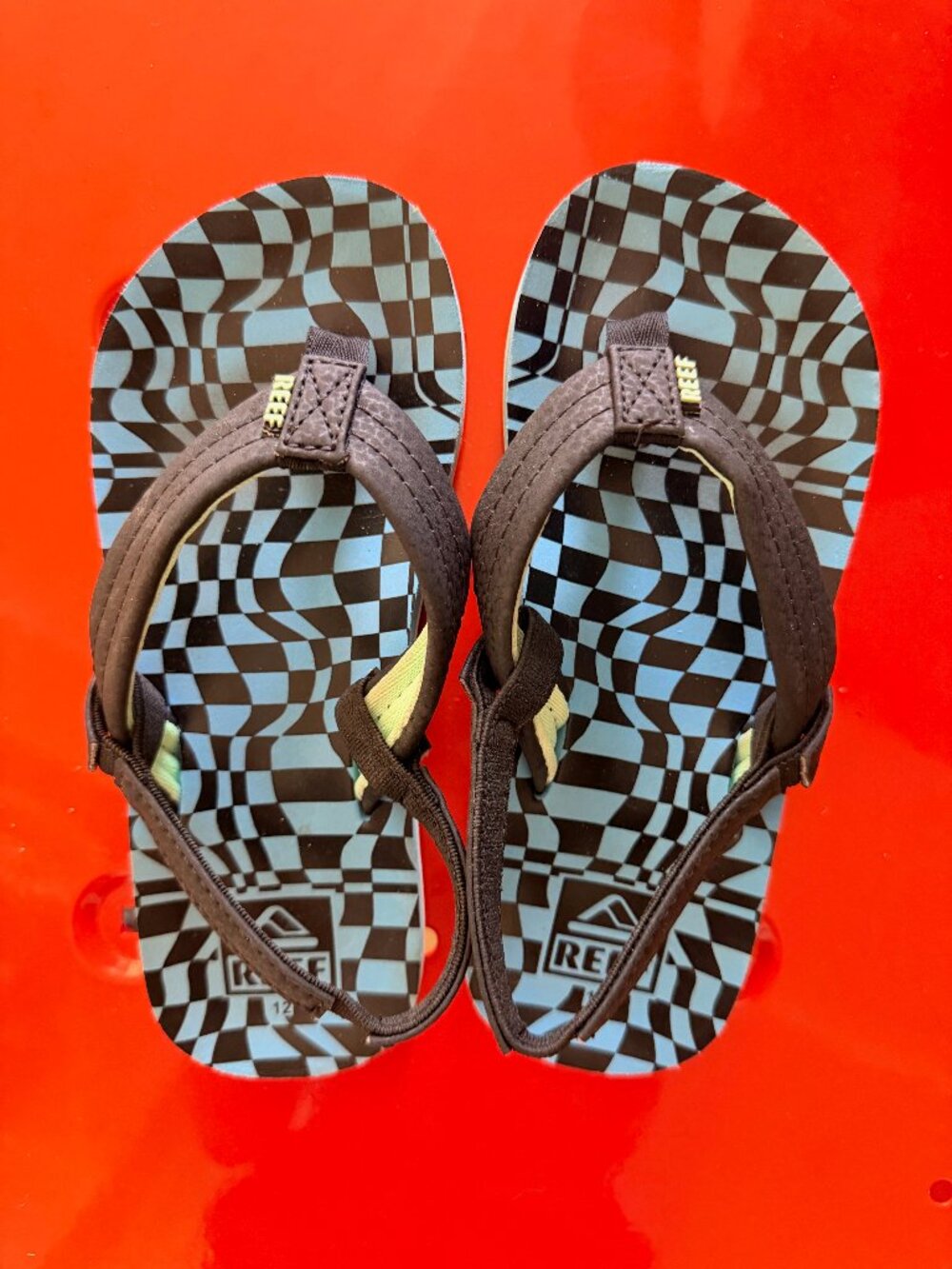 Reef Kids Little Ahi Flip Flop size 12